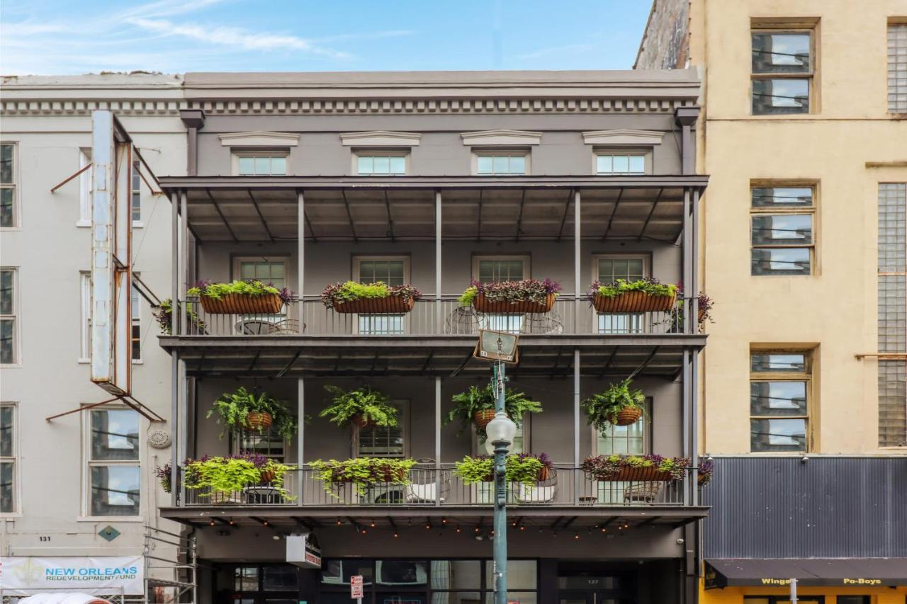 Roami At Bourbon Place New Orleans Exterior photo